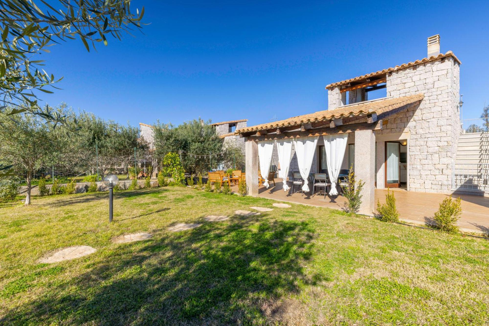 Villa Del Moro, Free Wifi, 300Mt From Sinzias' Beach Costa Rei Exterior foto